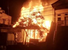 Kebakaran Hanguskan Rumah Warga di Karang Jati, Pemadaman Terkendala Kerumunan